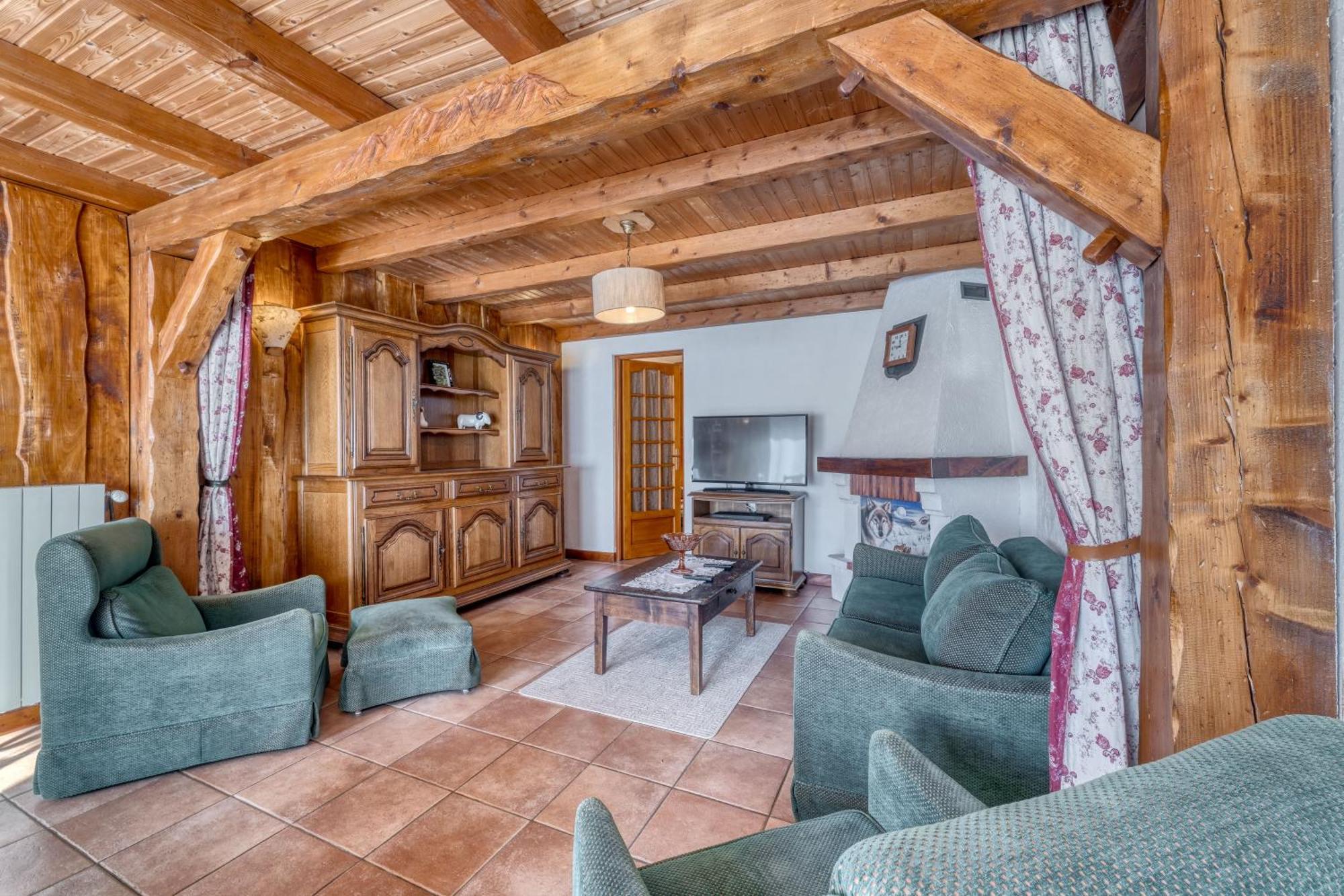 Au Pied Des Cimes Meuble De Tourisme 3 Etoiles Classement 2023 Apartment Cons-Sainte-Colombe